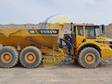 Dumpers Articules VOLVO A30G d'occasion