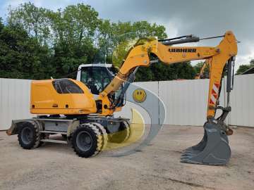 LIEBHERR A 910 COMPACT used