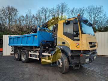 Dump Truck IVECO GRUE TRAKKER 360 used