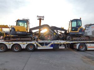 Arrivé 2 mini pelles Volvo ecr88