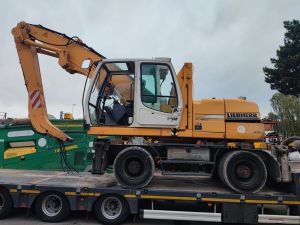 Arrivé pelle Liebherr 316 Litronic 