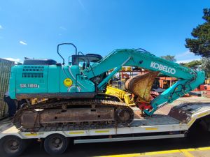 Départ Kobelco sk180