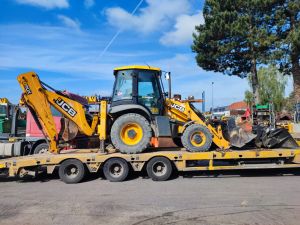 Arrivé Tractopelle JCB 3CX